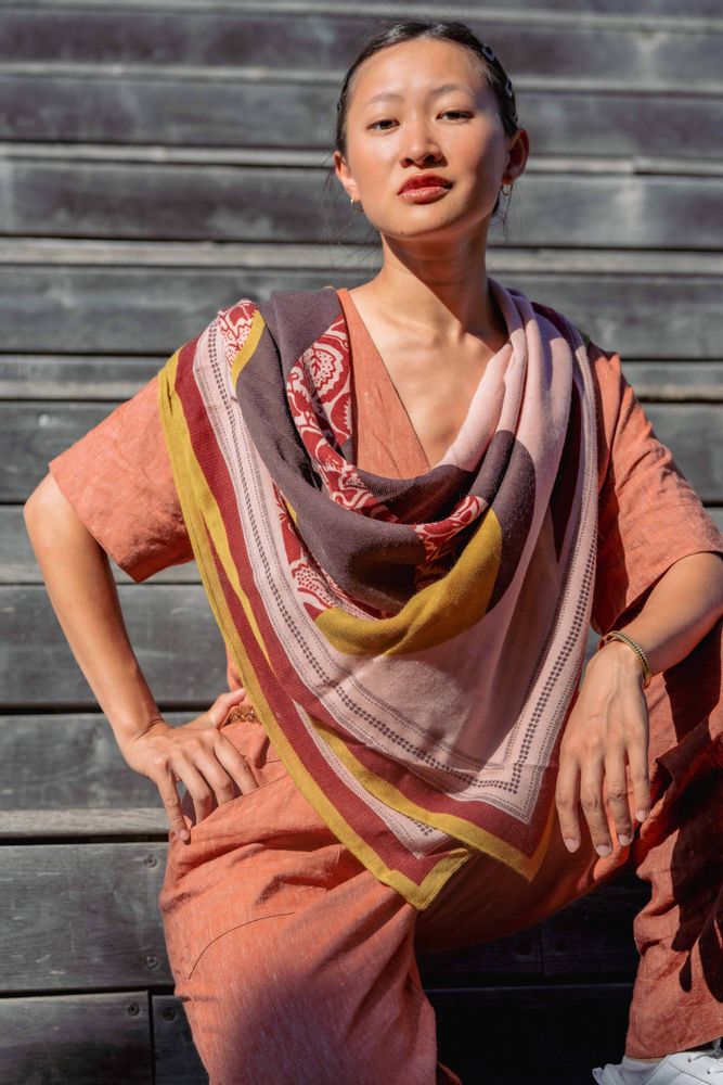 Scarves - Large Lotus-Rose Square - BOULBAR