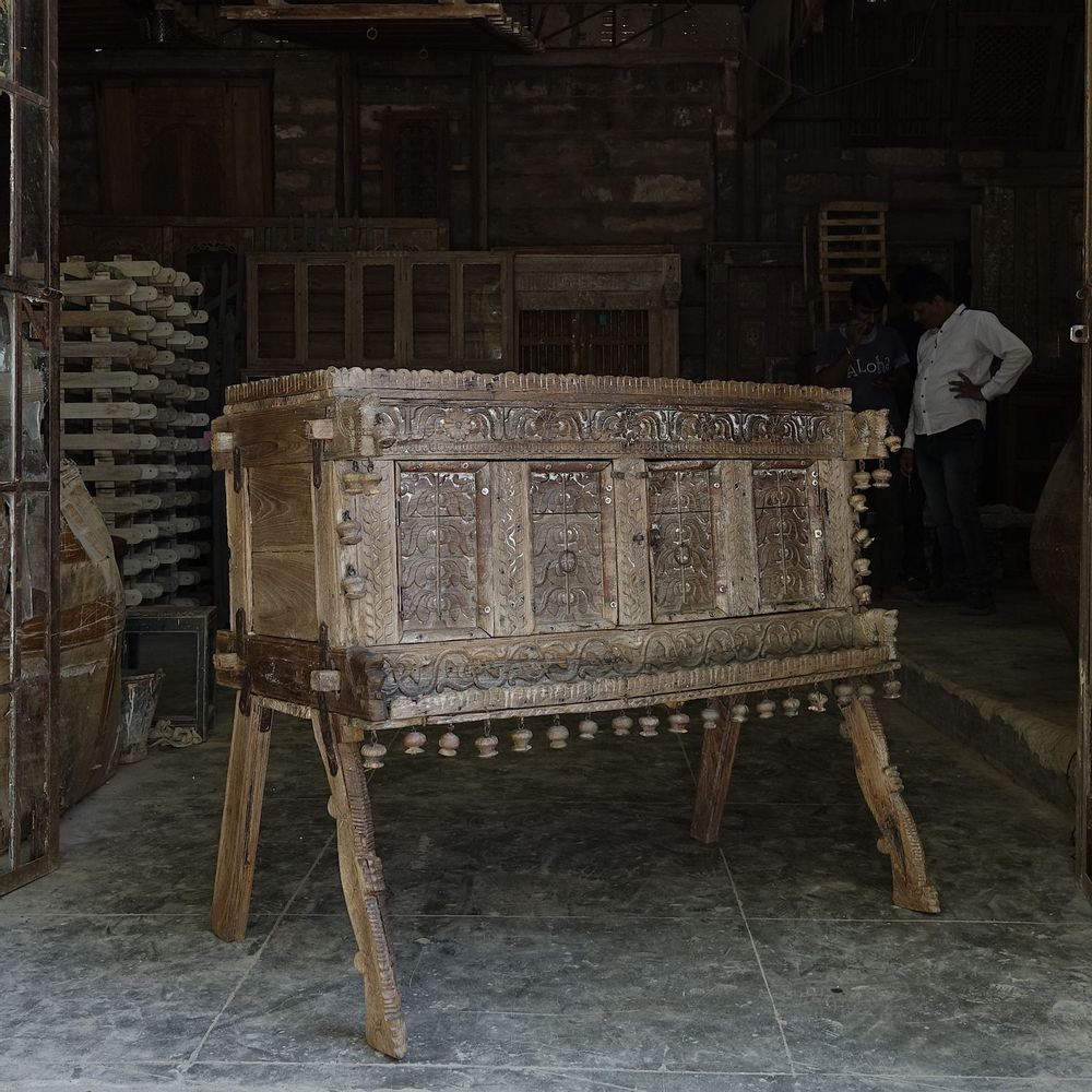 Buffets - Damchiya ancien - Meuble indien sculpté ( Coffre de mariée indienne sculpté en bois massif) - ORPAI