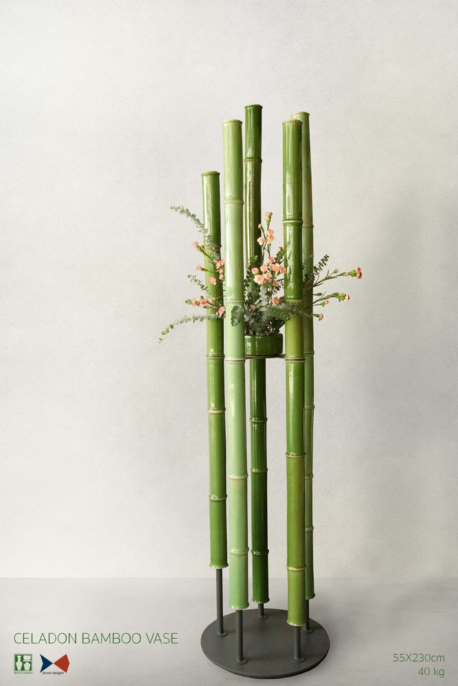 Floral decoration - PLURAL DESIGNS - Invert Furniture Collection and Celadon Sculpture - PLURAL DESIGNS