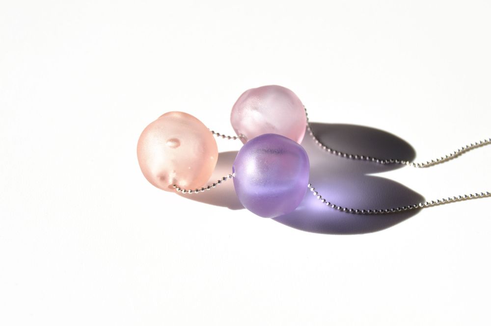 Gifts - Globe glass necklace - CHAMA NAVARRO