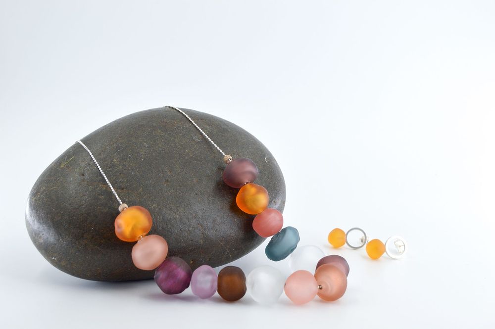Gifts - Globe glass necklace - CHAMA NAVARRO