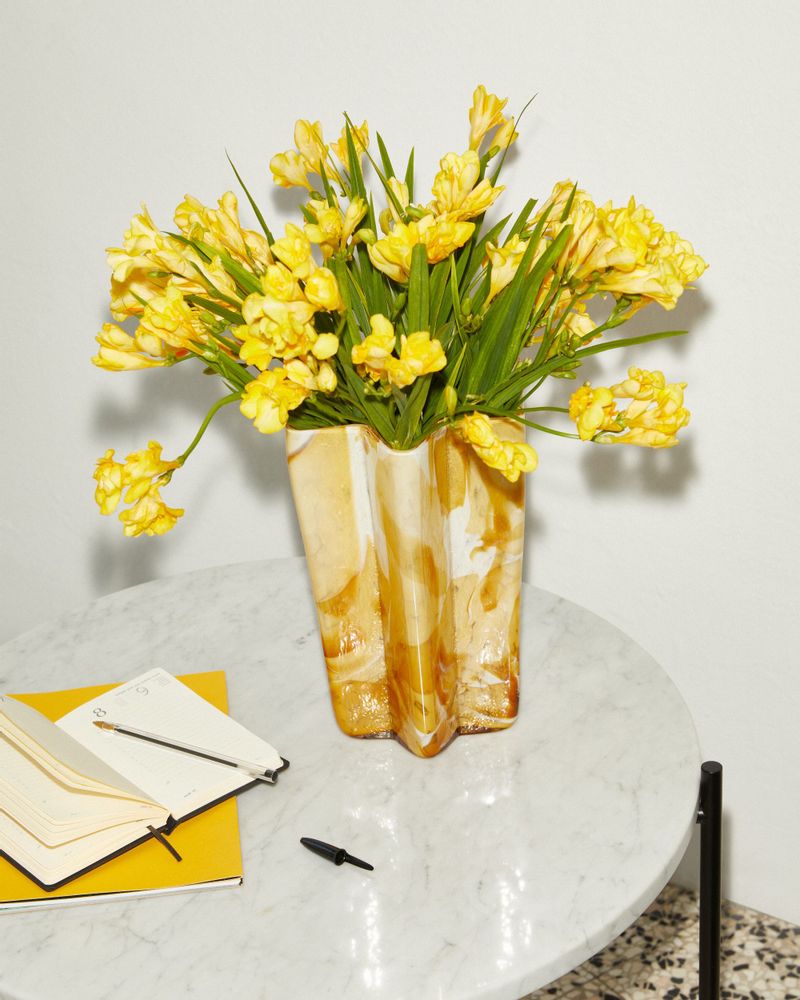 Vases - Nougat Karkadè Bucket Vase - STORIES OF ITALY