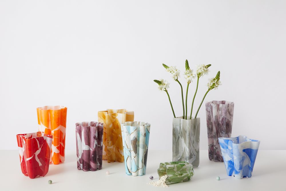 Vases - Nougat Karkadè Bucket Vase - STORIES OF ITALY
