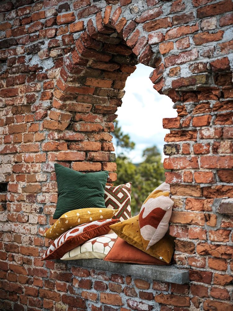 Fabric cushions - Bouclé/Linen Cushions - Lodi - CHHATWAL & JONSSON