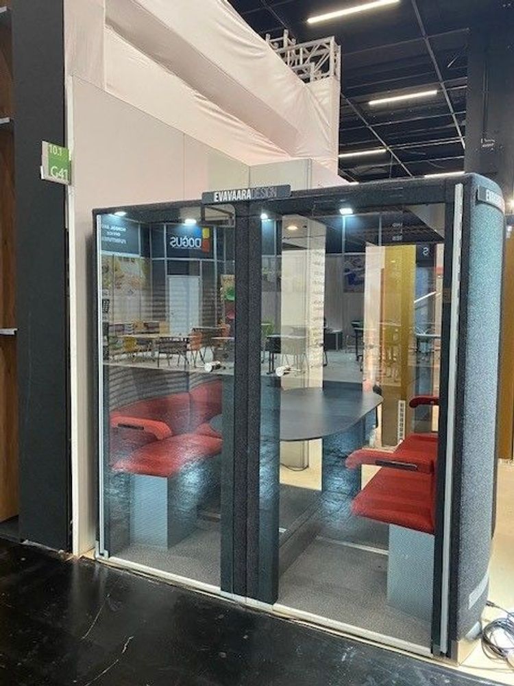 Aménagements pour bureau - Meuble Box de réunion - EVAVAARADESIGN