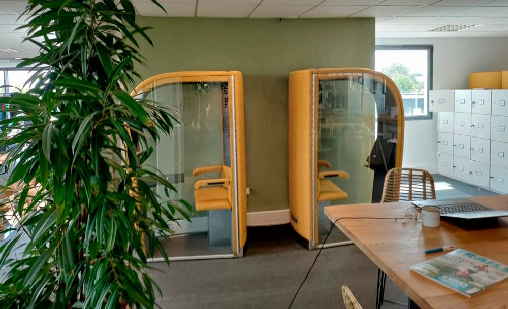 Office furniture and storage - Furniture Acoustic Workspace - EVAVAARADESIGN