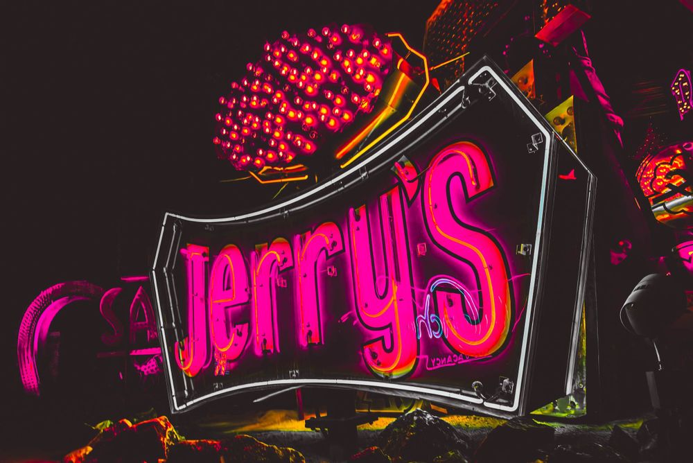 Photos d'art - Enter The Jerry's - Tirage Photo en Édition Limitée contrecollé sous Diasec® Qualité Musée - LUDO CAZEBA - LIMITED PHOTOGRAPHY EDITIONS