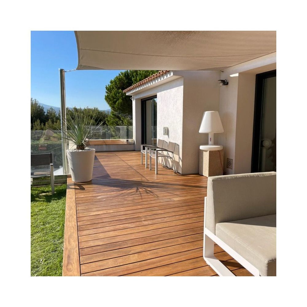 Outdoor space equipments - Agencement - MILLIMETRES