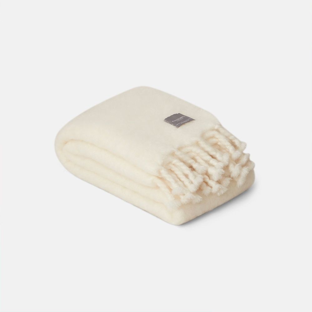 Throw blankets - 4203 Mohair Deluxe Blanket White - STACKELBERGS