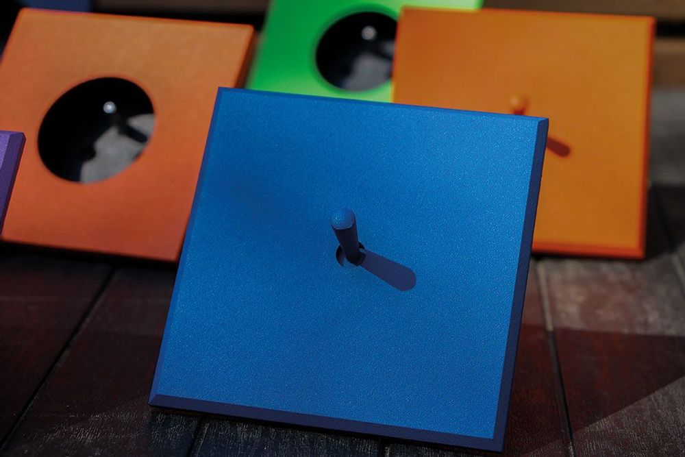 Circuit-breakers - Prises électriques et interrupteurs de la collection Simone - MADAME STEEL