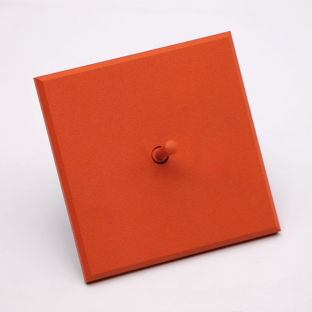 Circuit-breakers - Prises électriques et interrupteurs de la collection Simone - MADAME STEEL