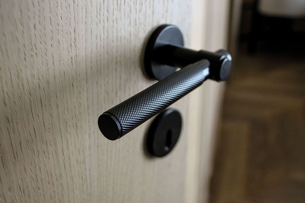 Poignées de porte - Toutes nos poignées de porte - MADAME STEEL