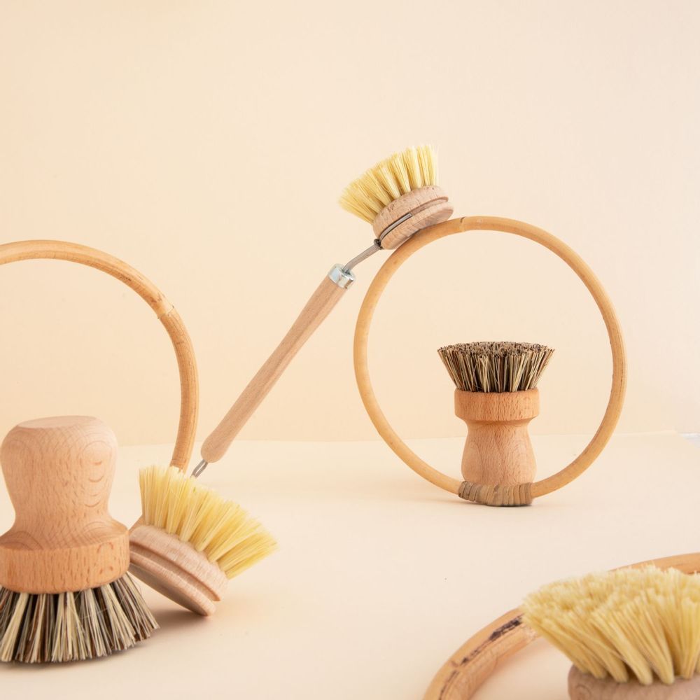 Brushes - Eco-friendly dish brush | Removable head - CHAMARREL