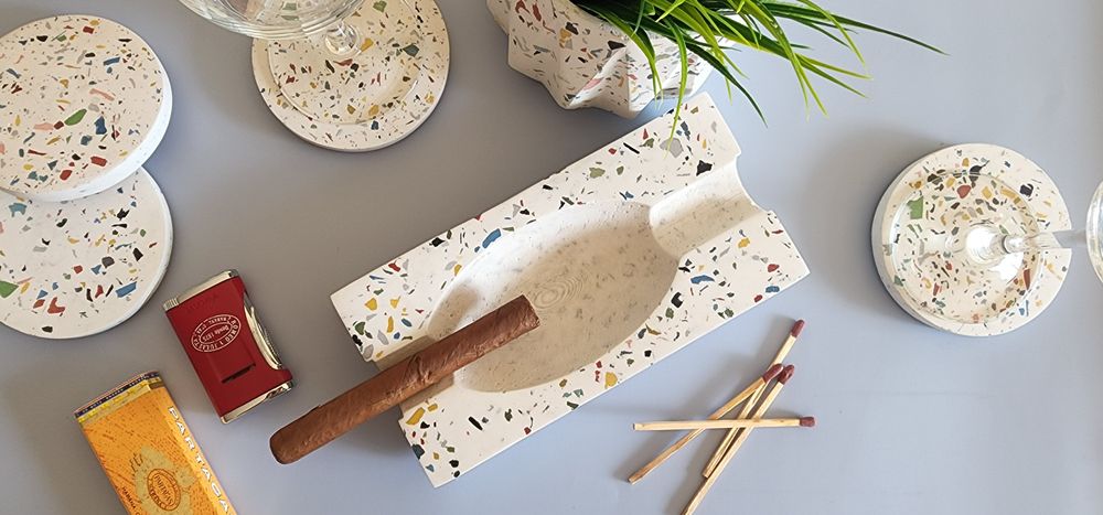 Cadeaux - The Earl © (Terrazzo Blanc) - ESPATIO