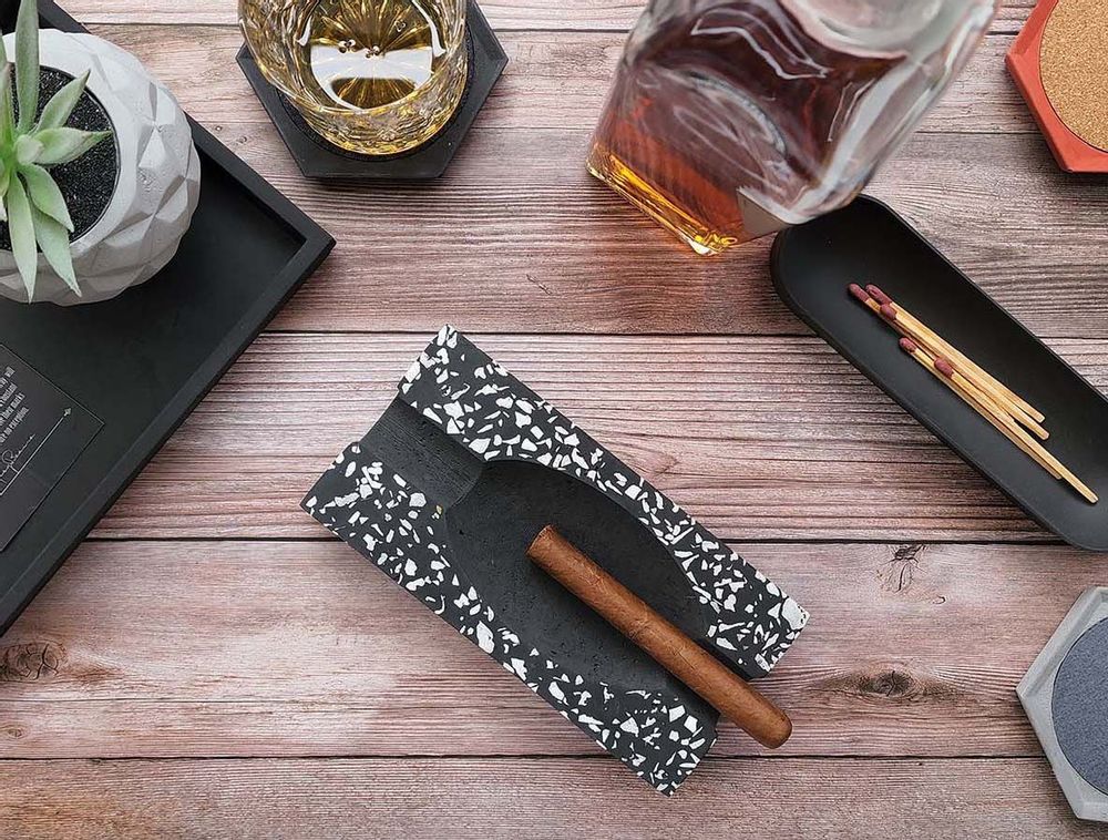 Cadeaux - The Earl © (Terrazzo Blanc) - ESPATIO