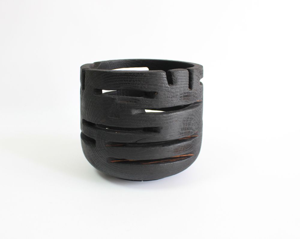 Vases - Vase décoratif en bois noir fait main - WOODENDREAMS