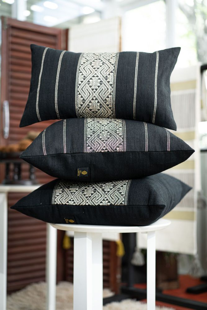 Coussins textile - Housse de coussin, coton et vigne | Motifs de fleurs de vigne de kudzu, taille : 50 x 50 cm - NIKONE HANDCRAFT, LAOS