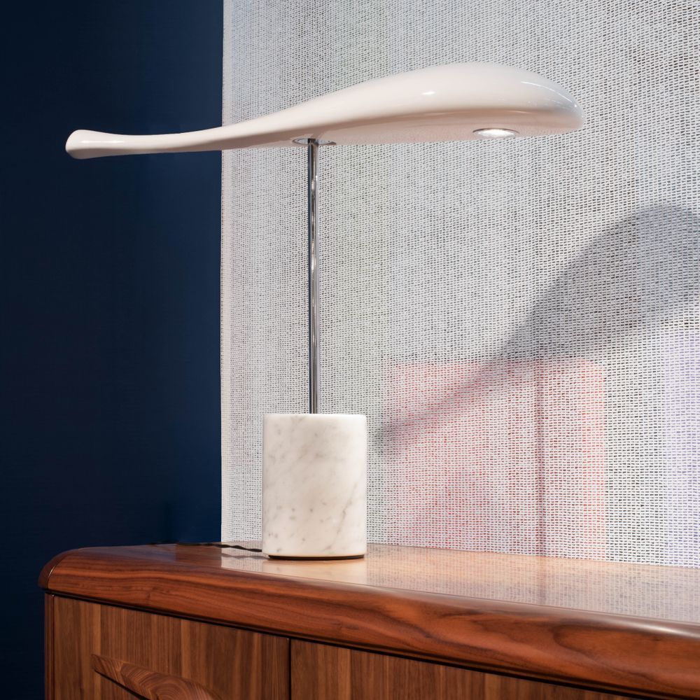 Table lamps - Flying Fish I Table Lamp I White - SOFTICATED