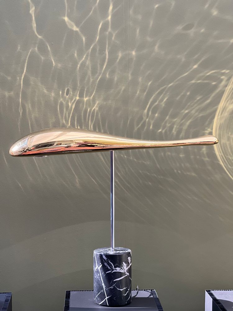Table lamps - Flying Fish I Table Lamp I Gold - SOFTICATED
