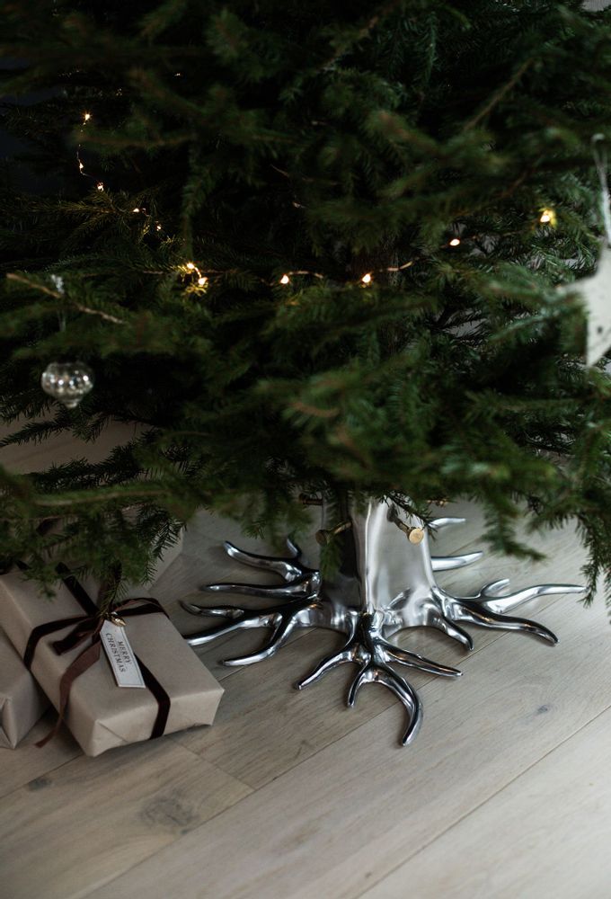 Objets design - Porte-sapin de Noël - Retour aux racines - GARDEN GLORY