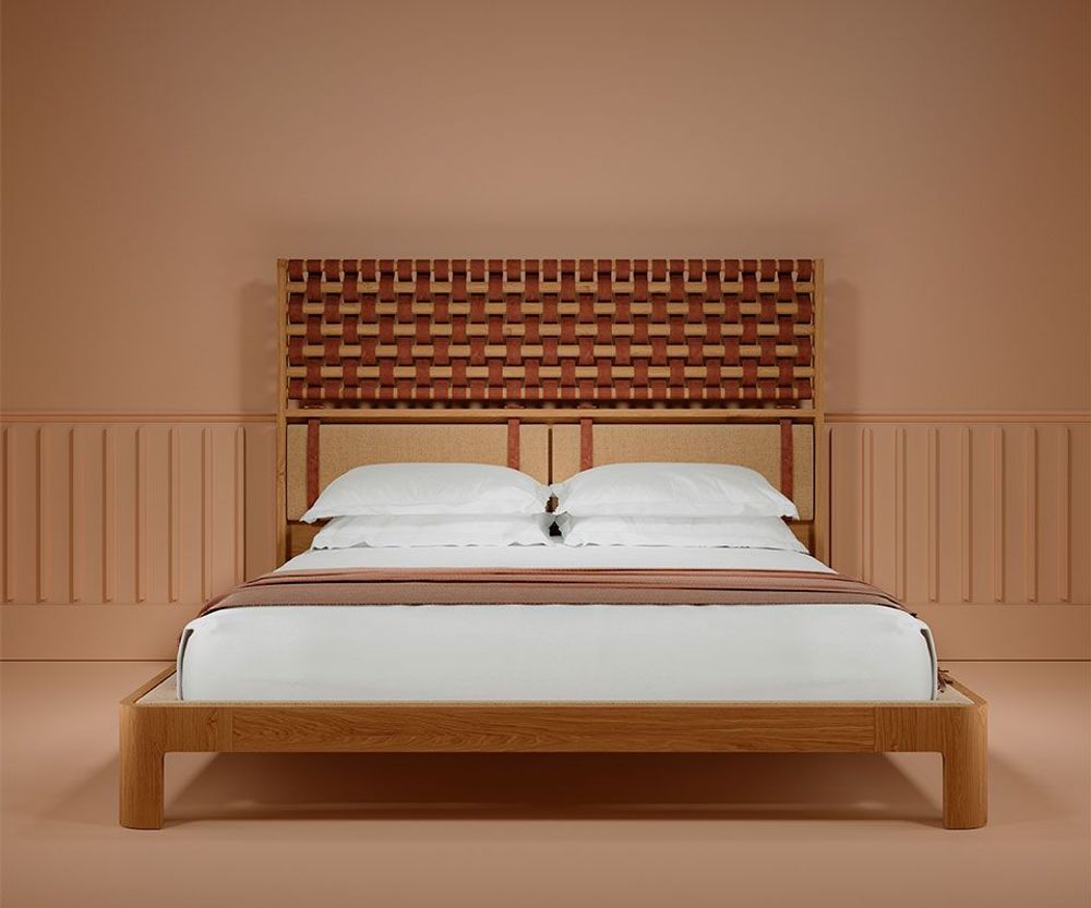 Beds - O'Connell II Bed - WOOD TAILORS CLUB