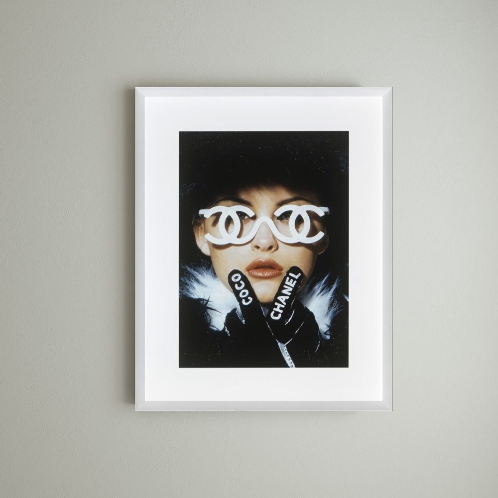 Art photos - Wall decoration. Coco Chanel Girl - ABLO BLOMMAERT