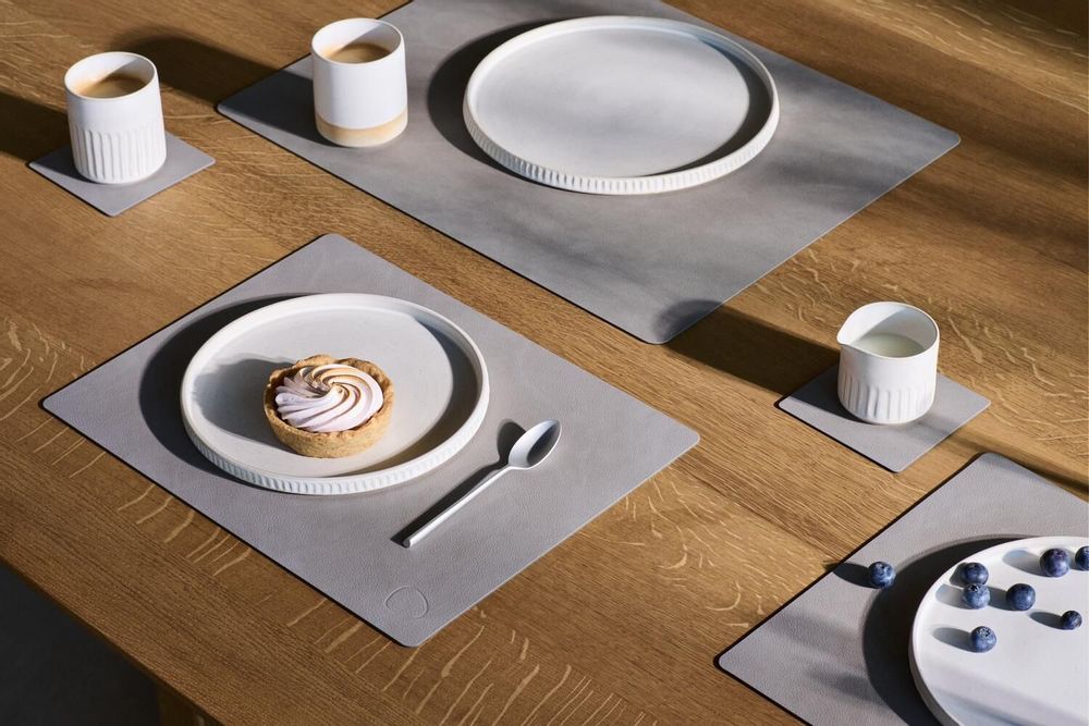 Placemats - GLASS MAT - LIND DNA