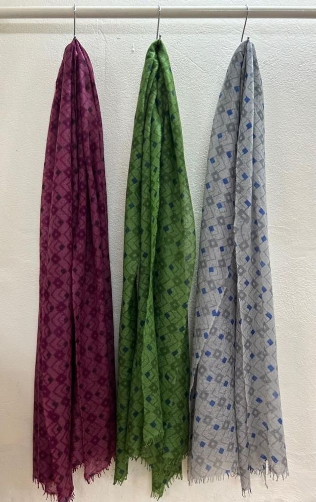 Scarves - Cashmere , cashmere blends & Yak wool accessories - WEAVES & BLENDS