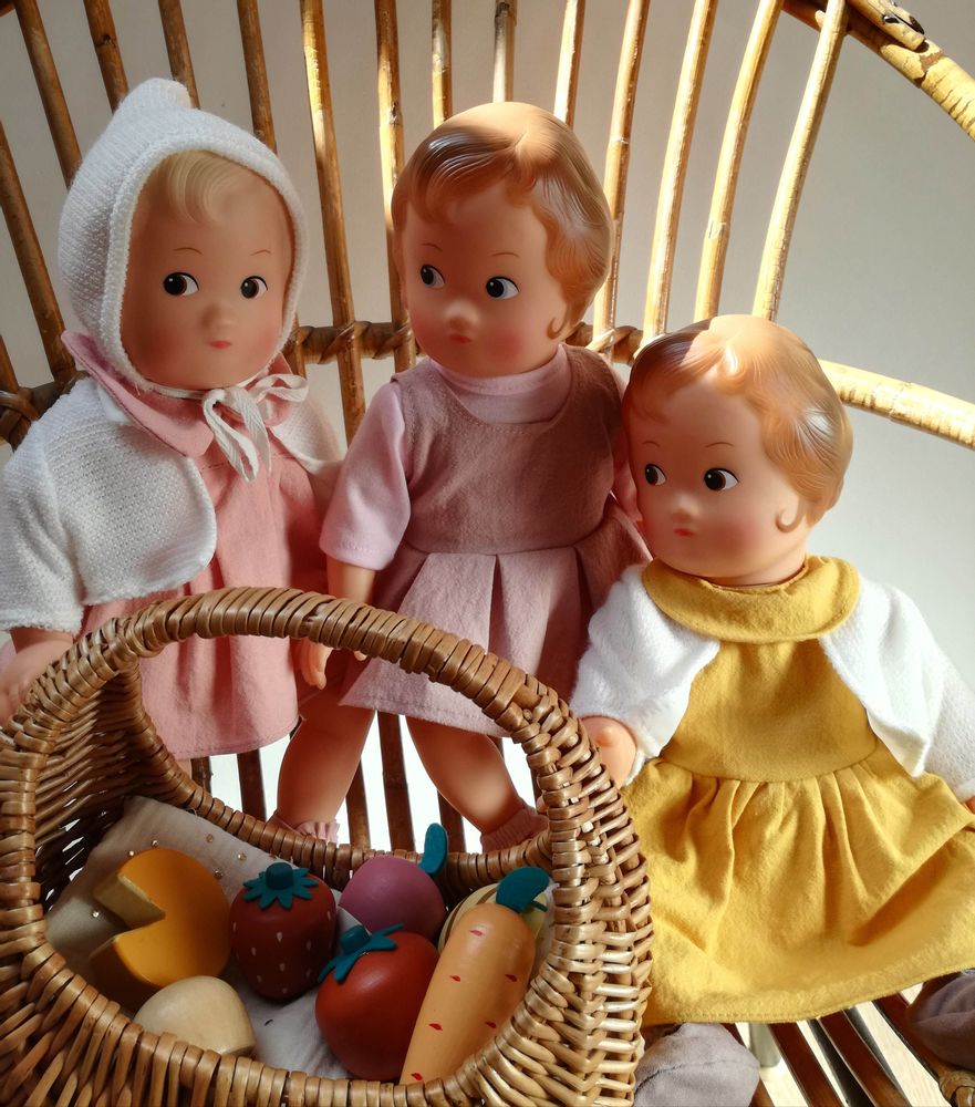 Toys - 700053-54-62-63-150-158 VINTAGE DOLL - EGMONT TOYS
