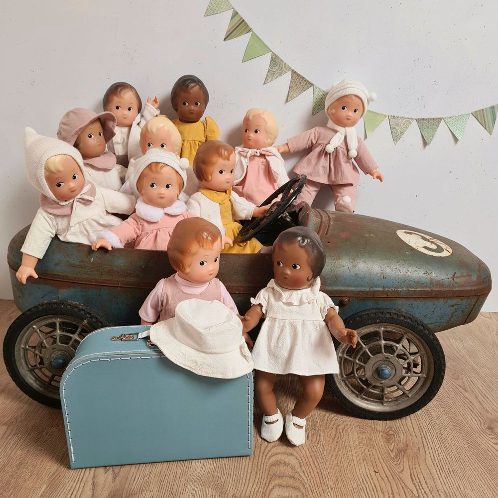 Toys - 700053-54-62-63-150-158 VINTAGE DOLL - EGMONT TOYS
