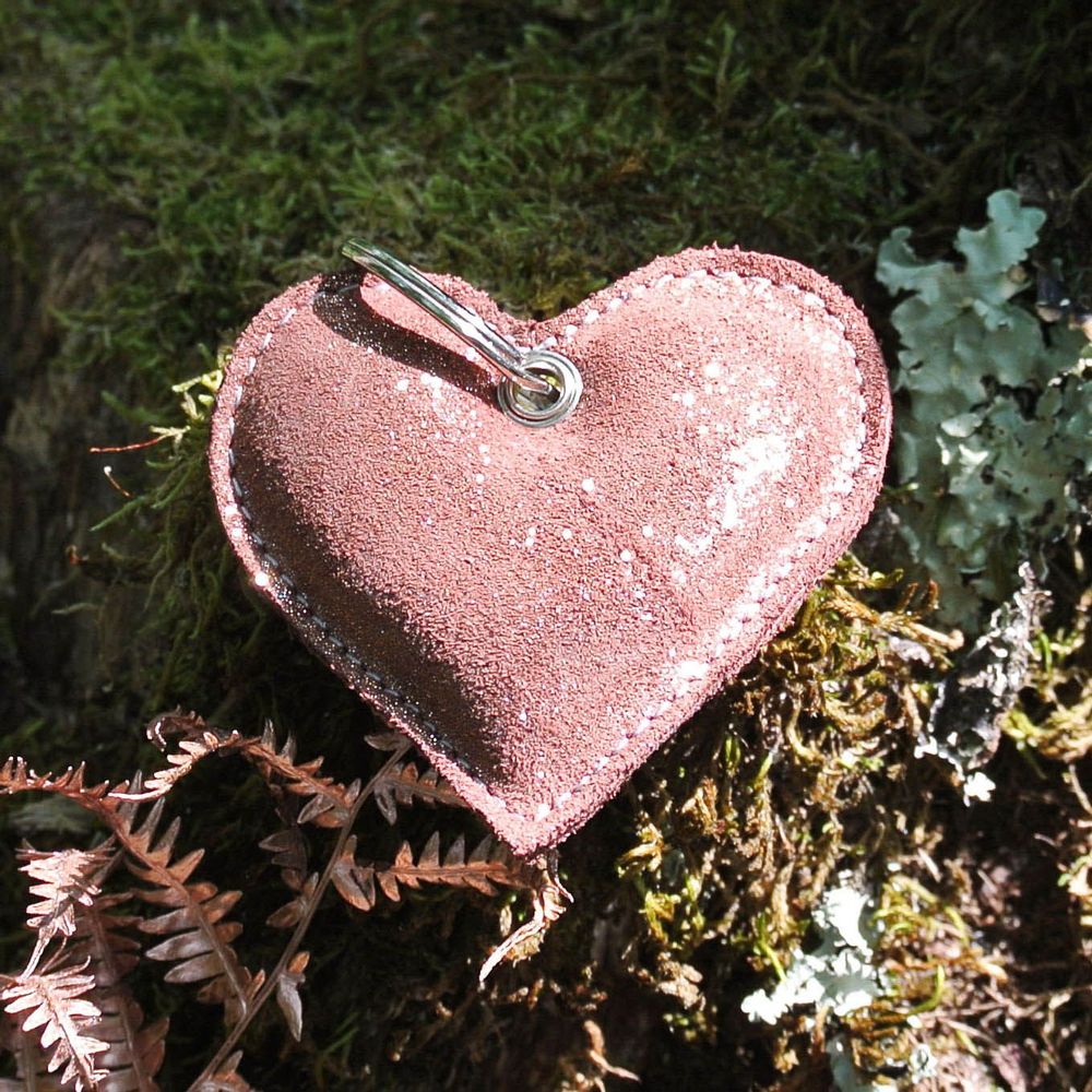 Leather goods - Heart keychain - LA CARTABLIÈRE