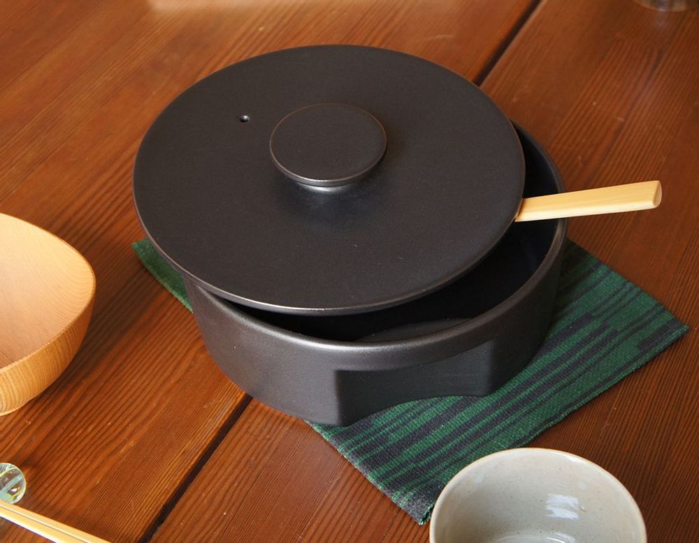 Stew pots - do-nabe - Japanese earthenware pot - METROCS