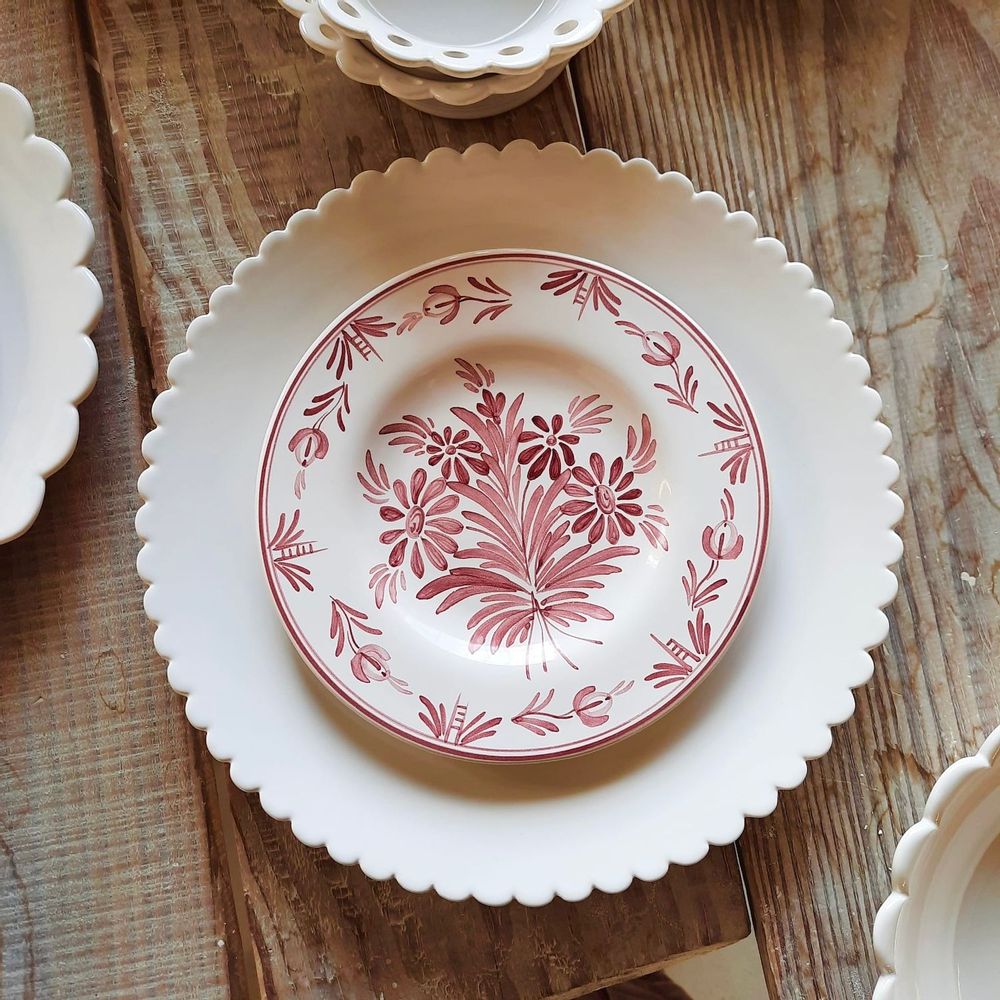 Assiettes de réception - Assiette peint à la main avec décoration Antique Fleurs - BOURG-JOLY MALICORNE