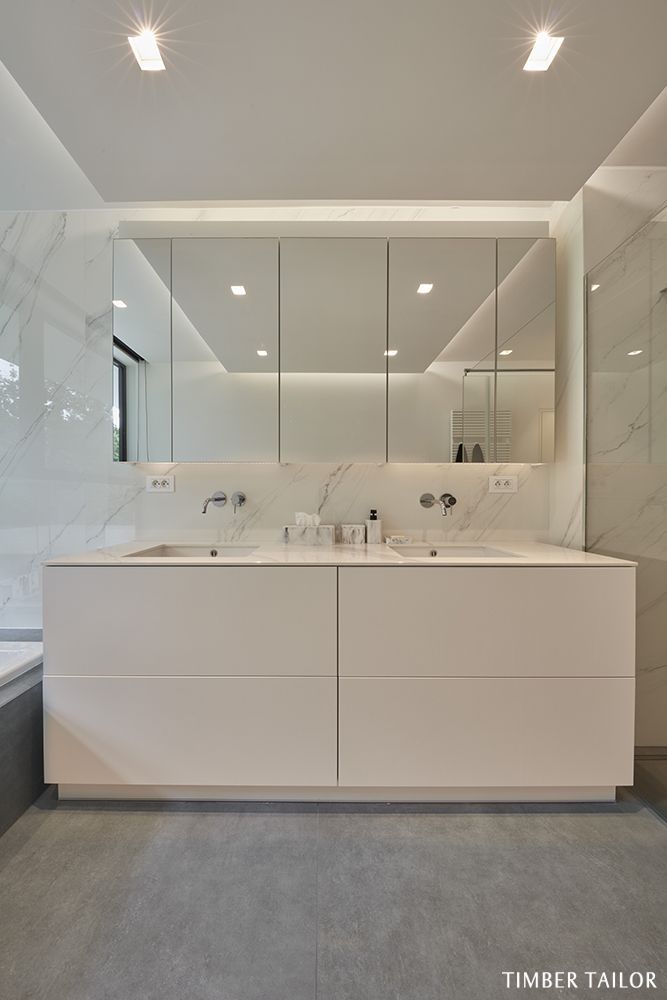 Spa - Meuble sur mesure de salle de bain ou d'espace bien-être - TIMBER TAILOR