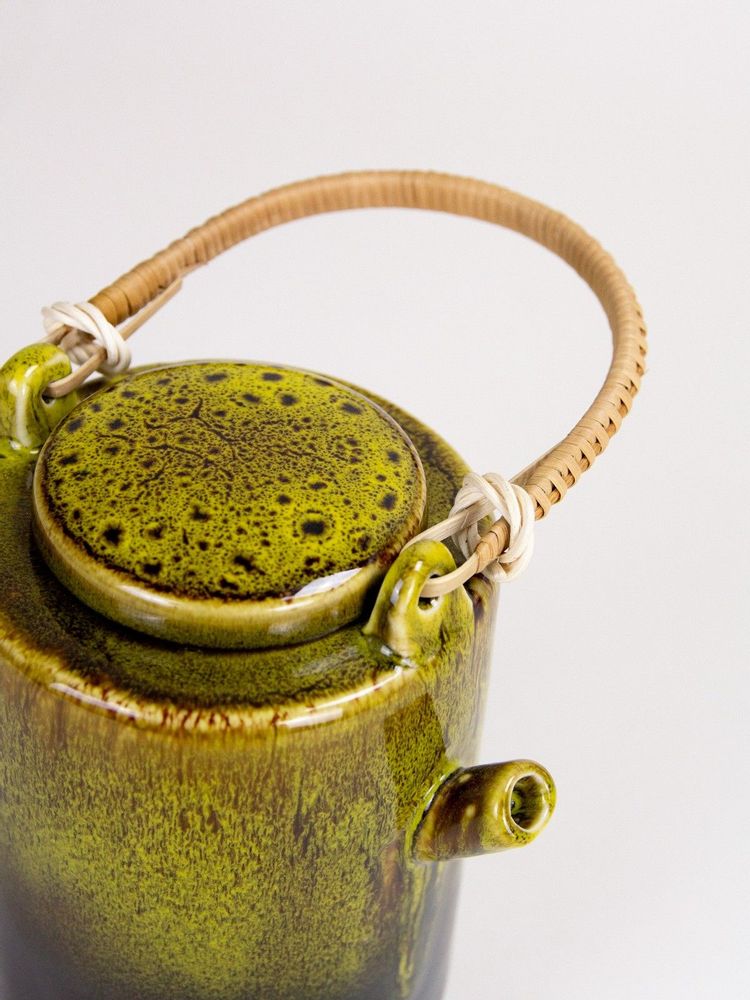 Tea and coffee accessories - Hoa Bien teapot with rattan handle - L INDOCHINEUR X RIVÊT
