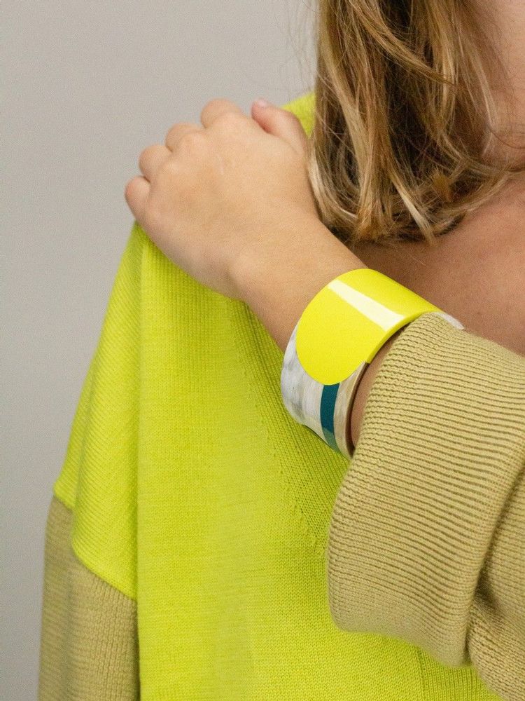 Bijoux - Manchette Méli-Mélo en corne blanche et laque tricolore - L INDOCHINEUR X RIVÊT