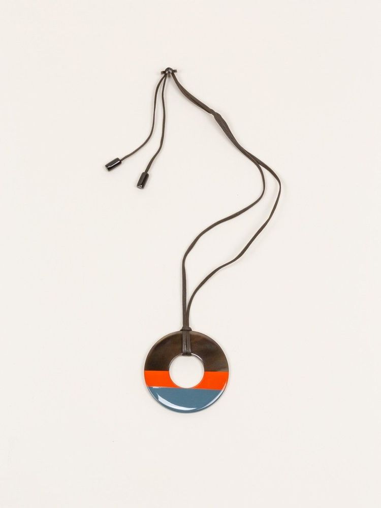 Bijoux - Pendentif anneau en sabot de buffle et laque - L INDOCHINEUR X RIVÊT