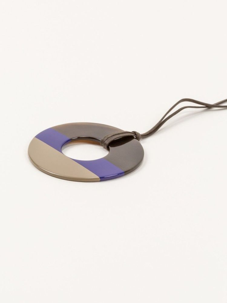 Bijoux - Pendentif anneau en sabot de buffle et laque - L INDOCHINEUR X RIVÊT