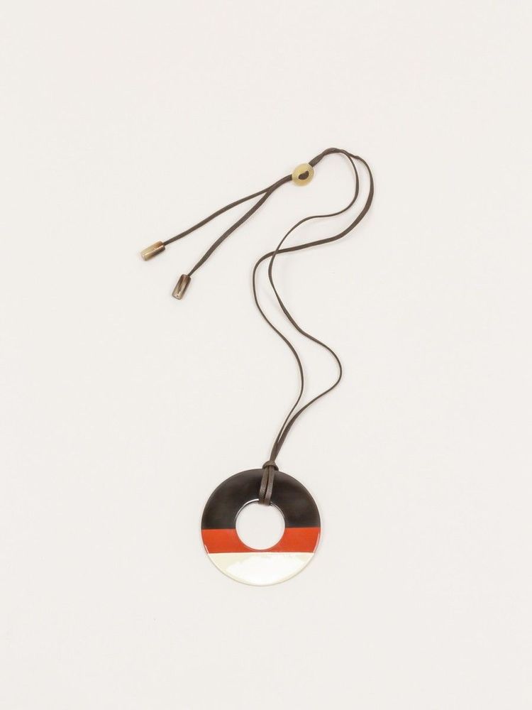 Bijoux - Pendentif anneau en sabot de buffle et laque - L INDOCHINEUR X RIVÊT