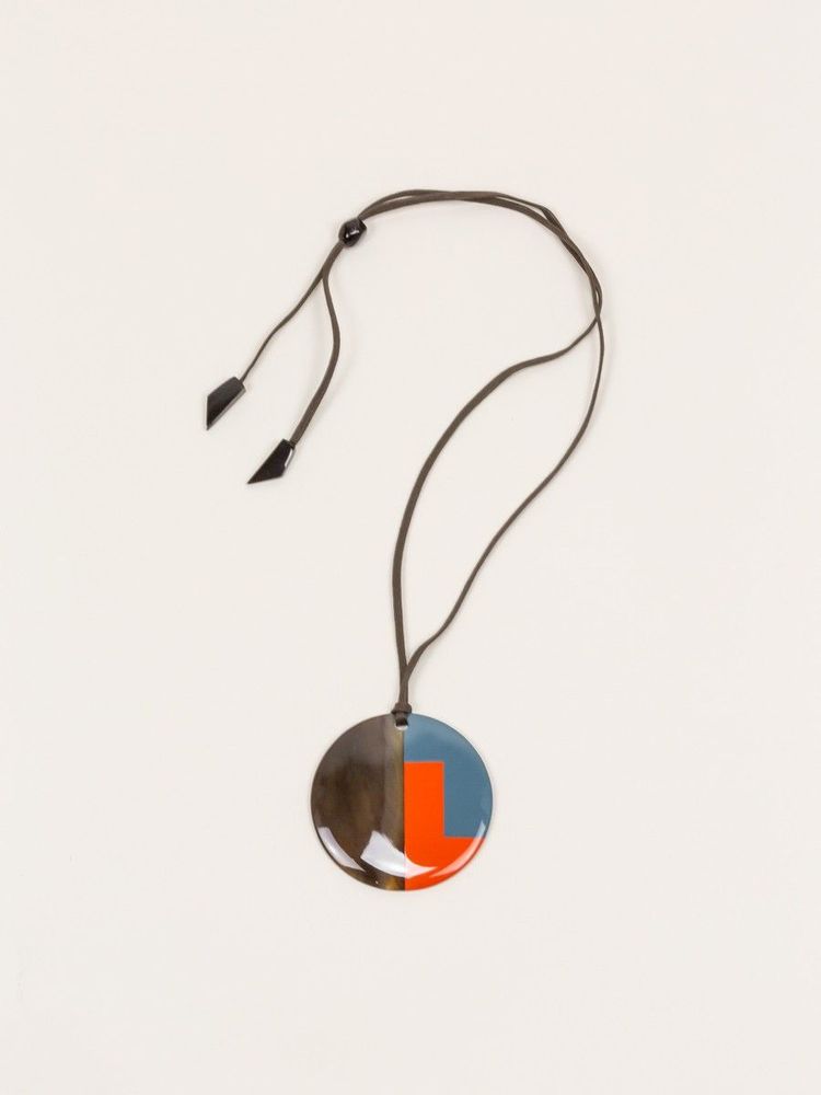Jewelry - Round pendant in buffalo hoof and lacquer - L INDOCHINEUR X RIVÊT
