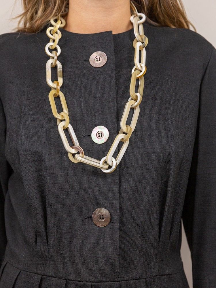 Bijoux - Collier anneaux épais ronds et ovales bords droits en corne - L INDOCHINEUR X RIVÊT