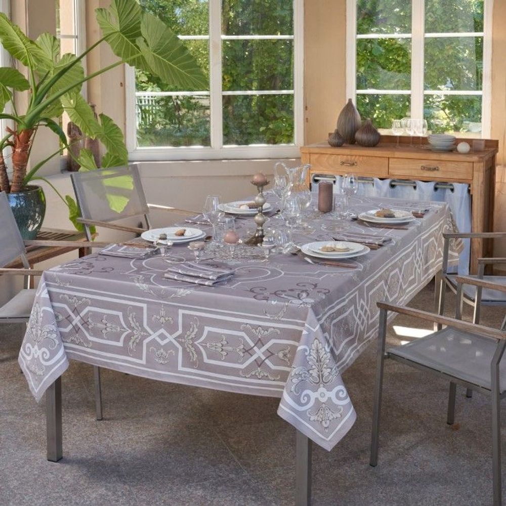 Table linen - Trianon tablecloth - BEAUVILLÉ