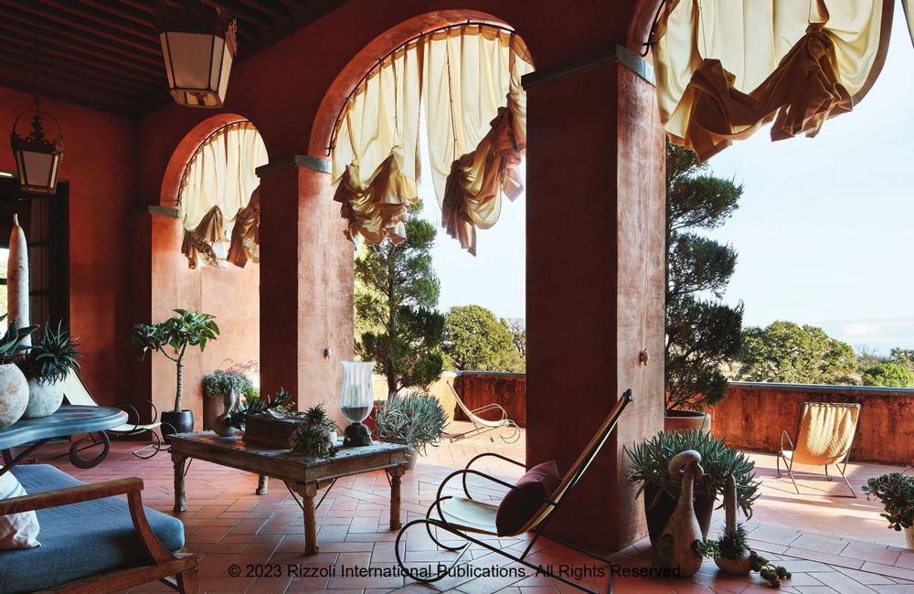 Decorative objects - Shamshiri - Interiors | Book - NEW MAGS