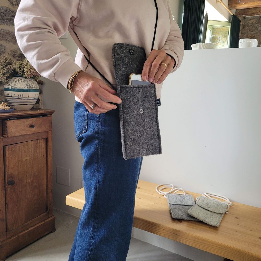 Clutches - Phone pouch\" Rolande\ " - HL- HELOISE LEVIEUX