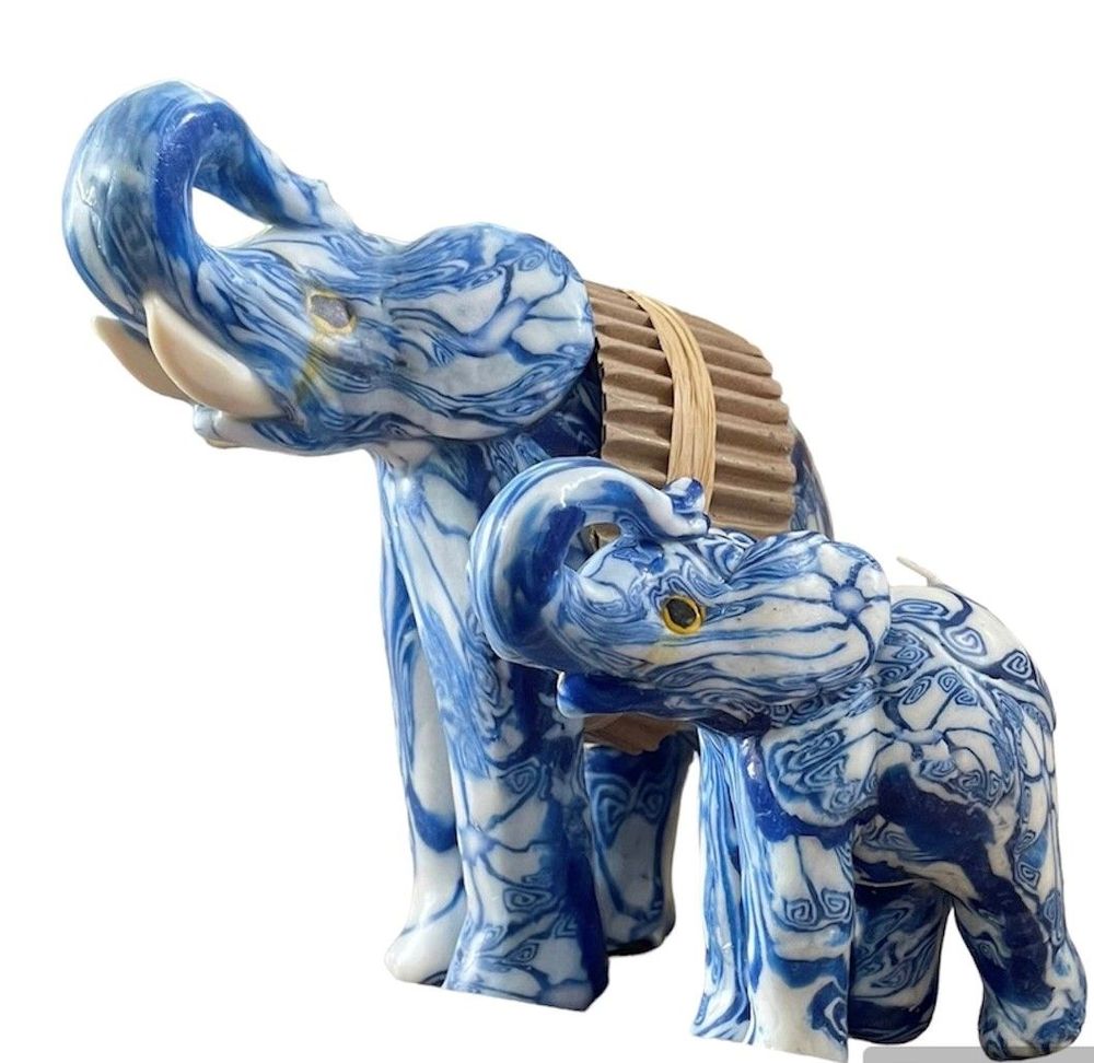 Decorative objects - Blue Delph Elephant Candle - EL PELICANO
