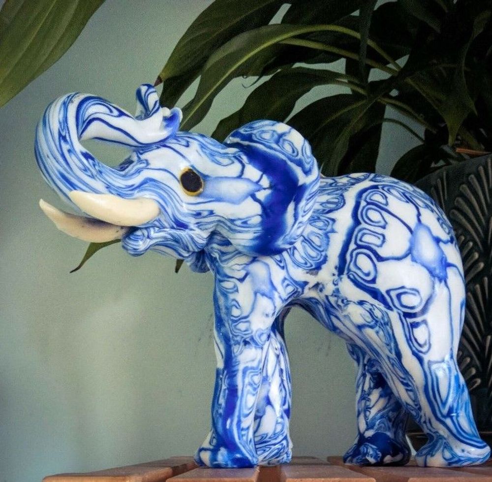 Decorative objects - Blue Delph Elephant Candle - EL PELICANO