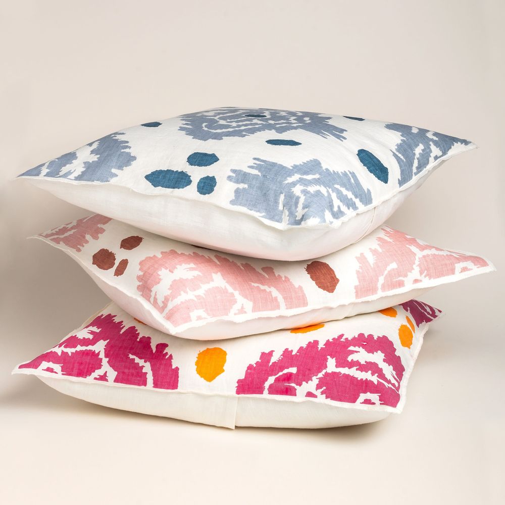 Cushions - Cushion IKAT COLLECTION - MARTINA & EVA