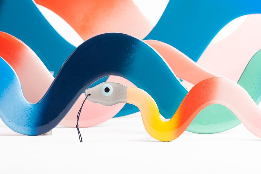 Other wall decoration - Snake-shaped wall decor and jewelry - BORD DE L'EAU