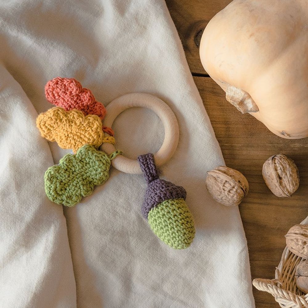 Jouets enfants - AUTOMNE - TEETHER & HOCHET POUR BÉBÉ EN COTON BIO - MYUM - THE VEGGY TOYS