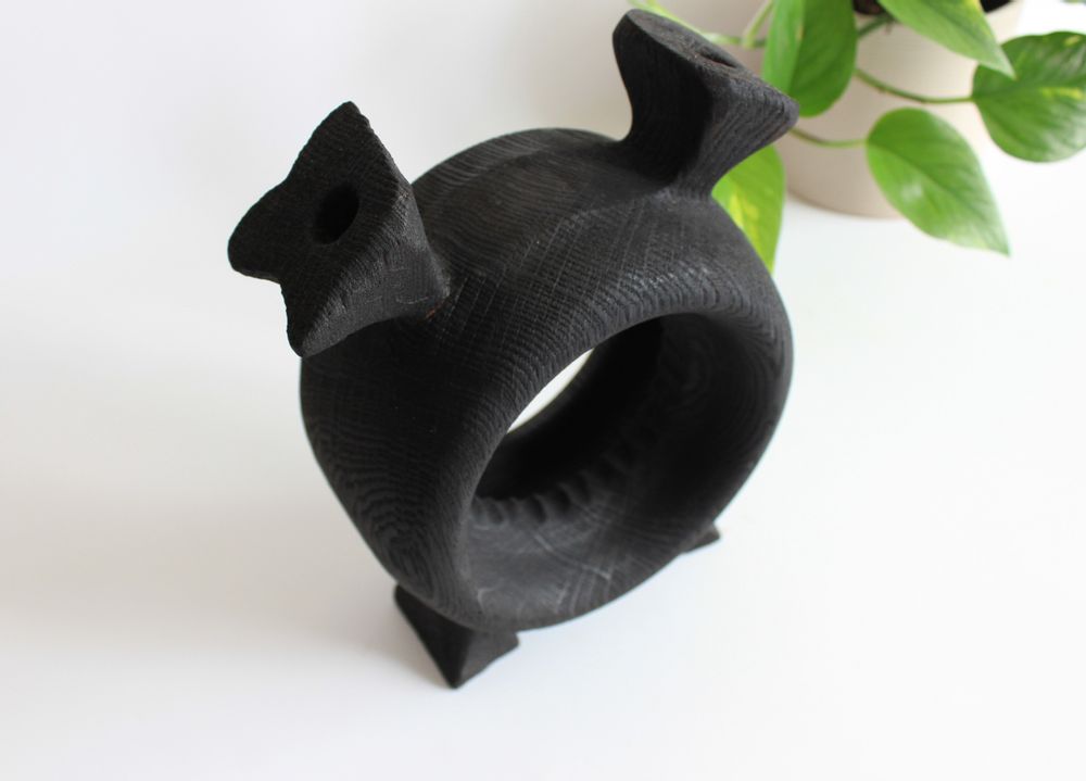 Objets de décoration - Décoration d'étagère unique en bois noir faite à la main - WOODENDREAMS